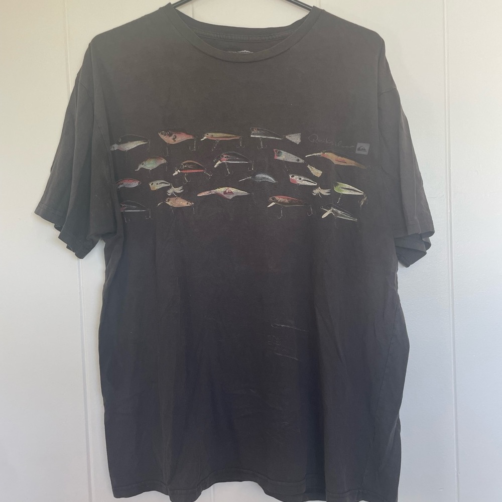 VINTAGE Quicksilver graphic t-shirt!